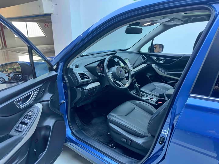 Фото 9 - Subaru Forester