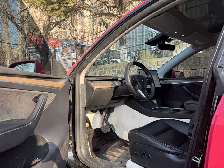 Фото 4 - Tesla Model Y