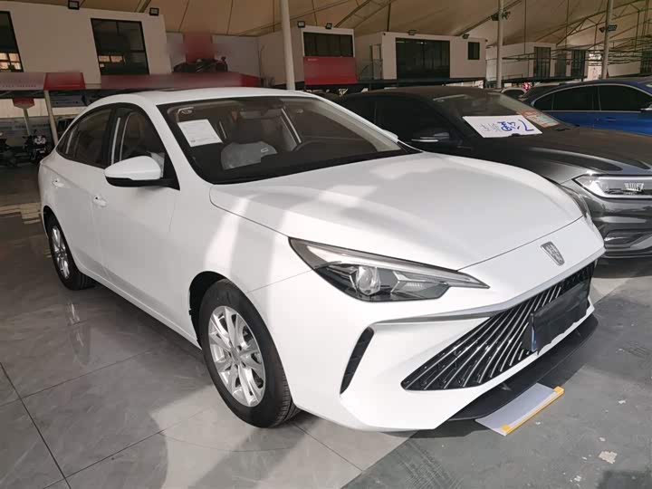 Фото 4 - Roewe i5