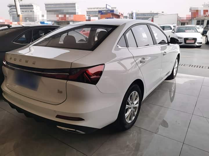 Фото 7 - Roewe i5