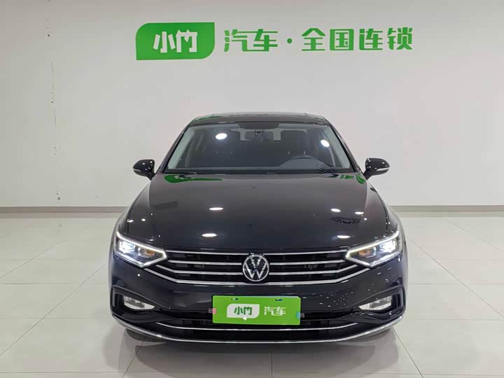 Фото 2 - Volkswagen Magotan