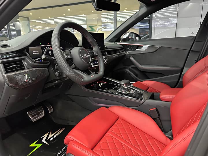 Фото 5 - Audi S4