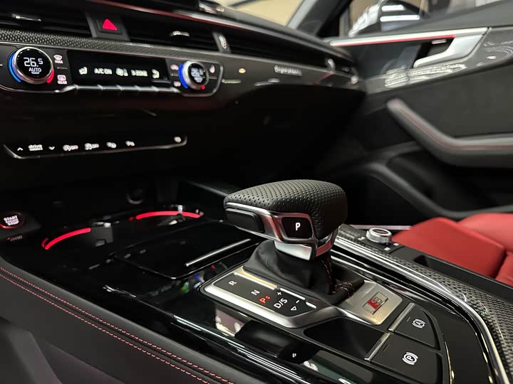 Фото 8 - Audi S4