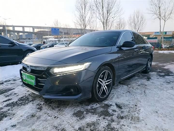 Фото 1 - Honda Accord