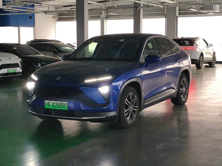 Фото 1 - Nio EC6