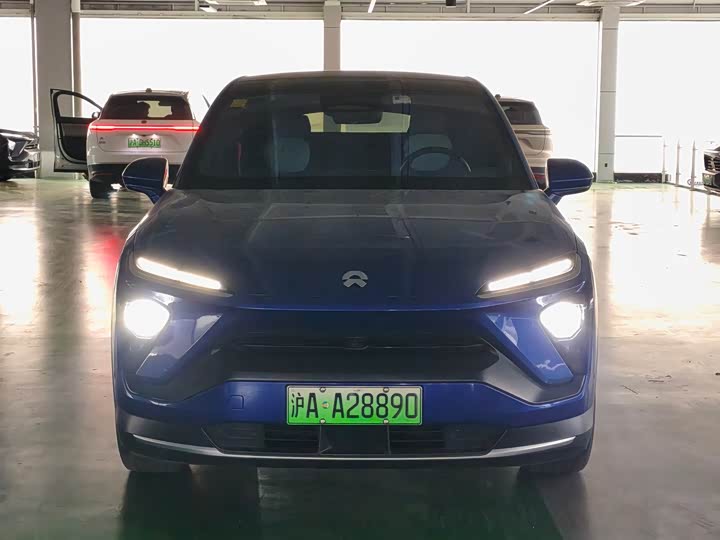 Фото 2 - Nio EC6