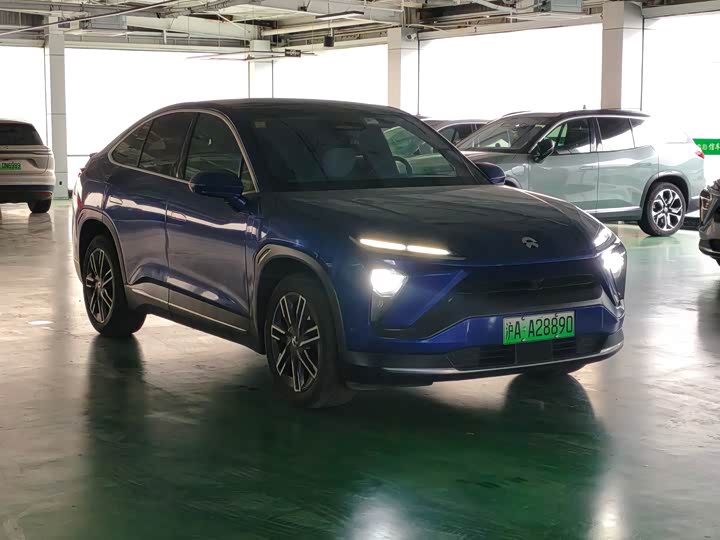 Фото 3 - Nio EC6