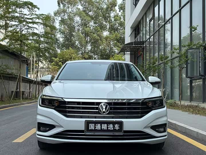 Фото 2 - Volkswagen Sagitar L