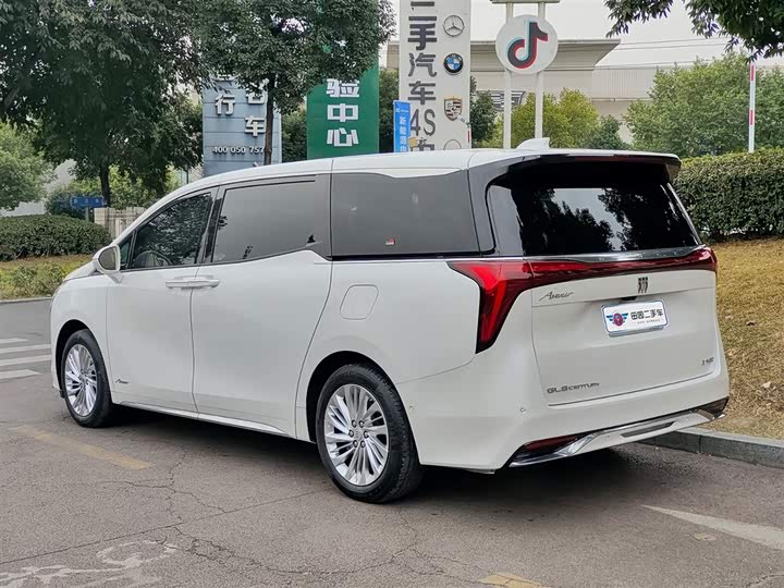 Фото 4 - Buick GL8 Century