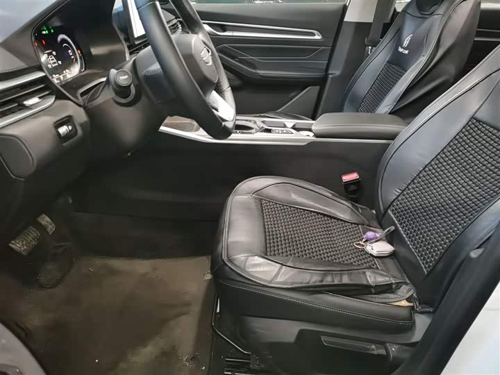 Фото 7 - Geely Emgrand