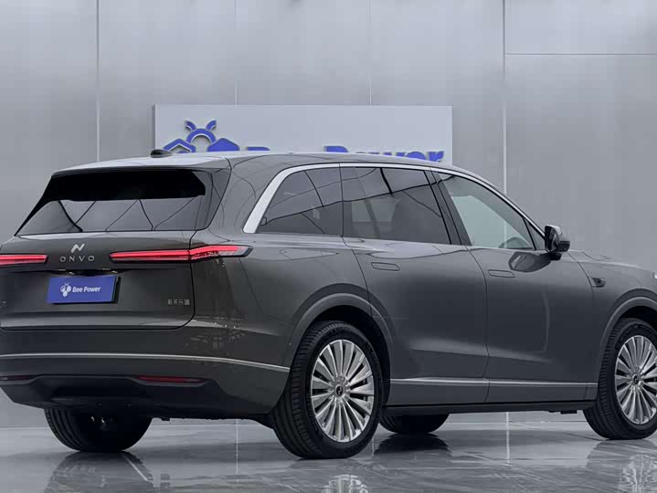 Фото 4 - Nio Onvo L90