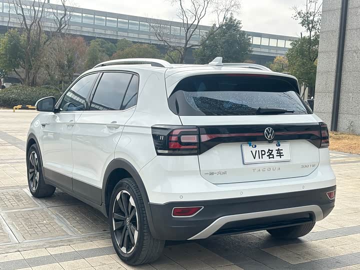 Фото 6 - Volkswagen Tacqua