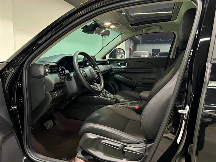 Фото 9 - Honda Vezel