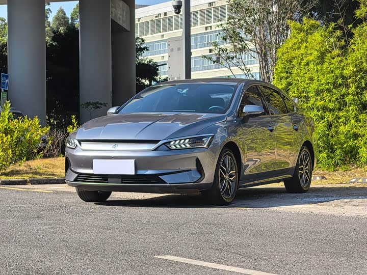 Фото 1 - BYD Qin Plus