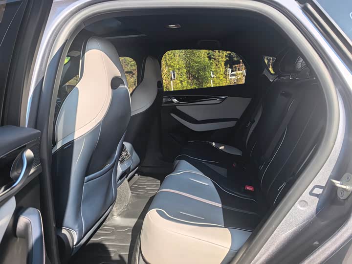 Фото 6 - BYD Qin Plus