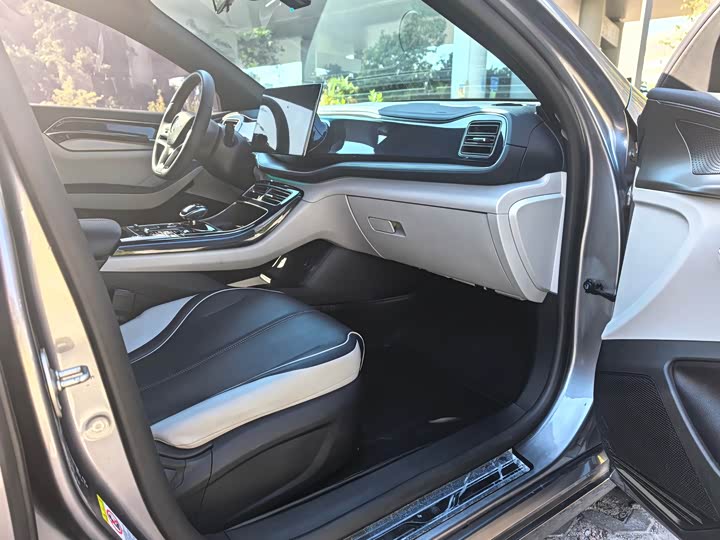 Фото 9 - BYD Qin Plus