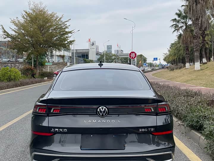 Фото 3 - Volkswagen Lamando L