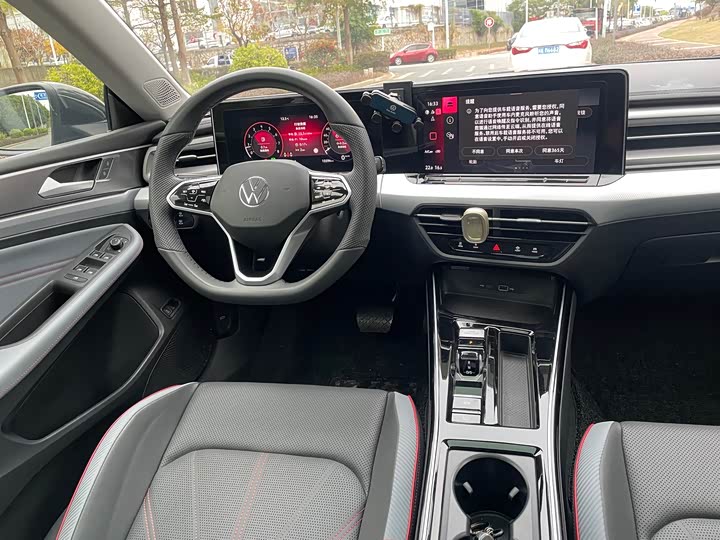 Фото 8 - Volkswagen Lamando L