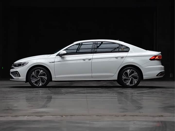 Фото 4 - Volkswagen Bora