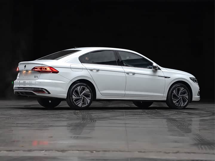 Фото 7 - Volkswagen Bora