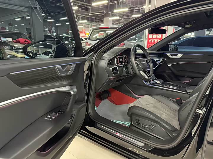 Фото 7 - Audi A6L