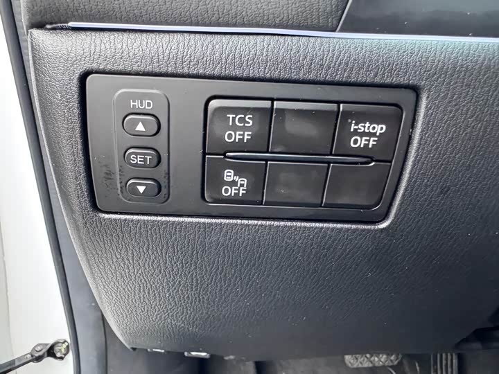 Фото 7 - Mazda CX-4