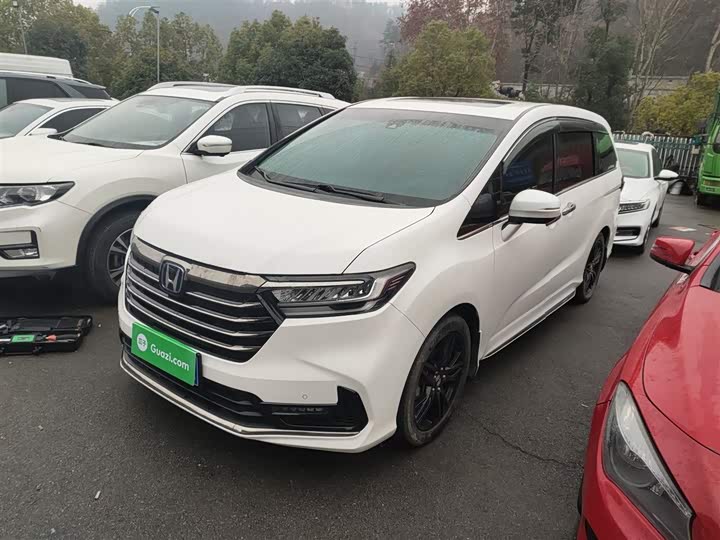 Фото 1 - Honda Odyssey