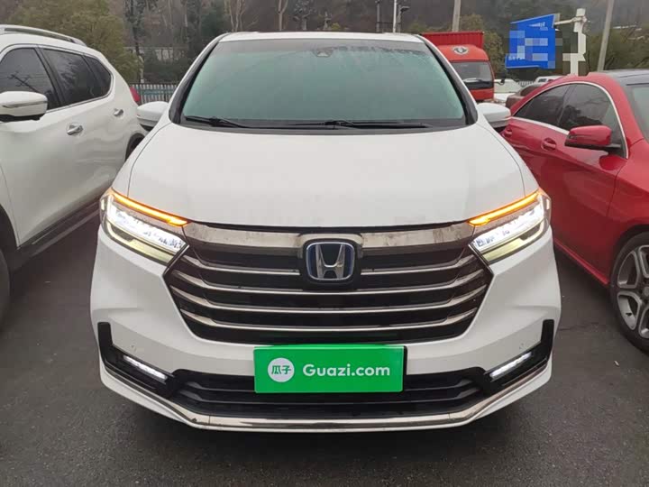 Фото 3 - Honda Odyssey