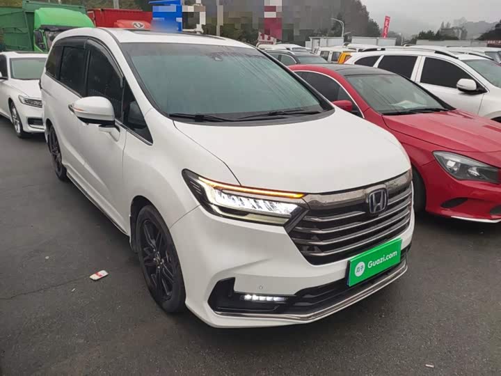 Фото 4 - Honda Odyssey