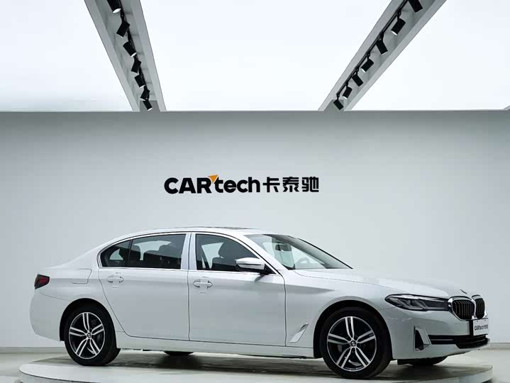 Фото 4 - BMW 5 Series