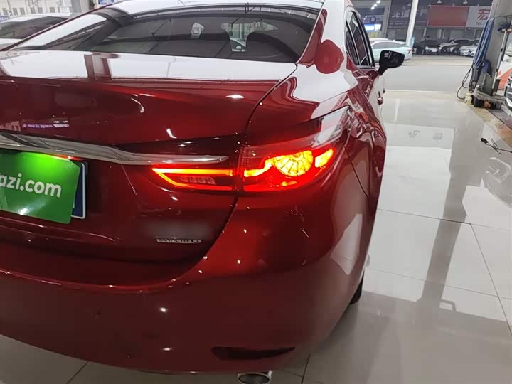 Фото 8 - Mazda Atenza