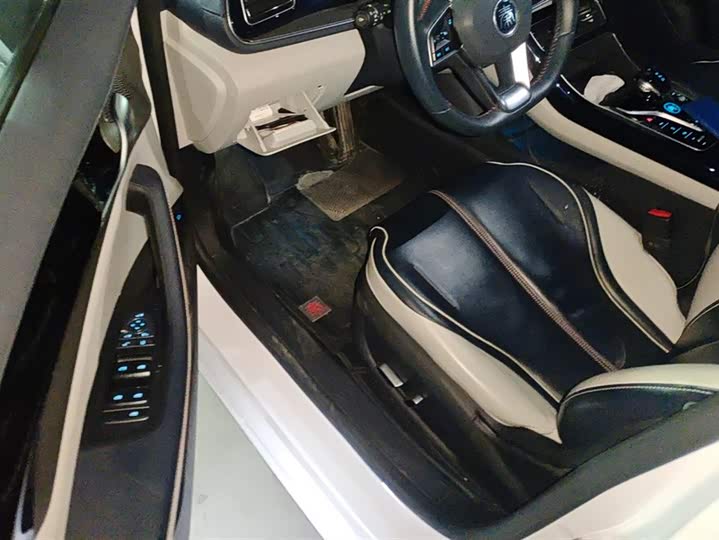 Фото 9 - BYD Qin Plus