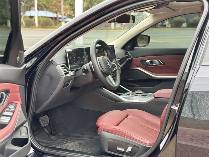 Фото 4 - BMW 3 Series