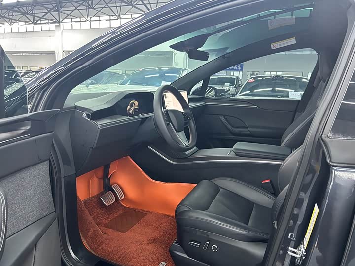 Фото 4 - Tesla Model X