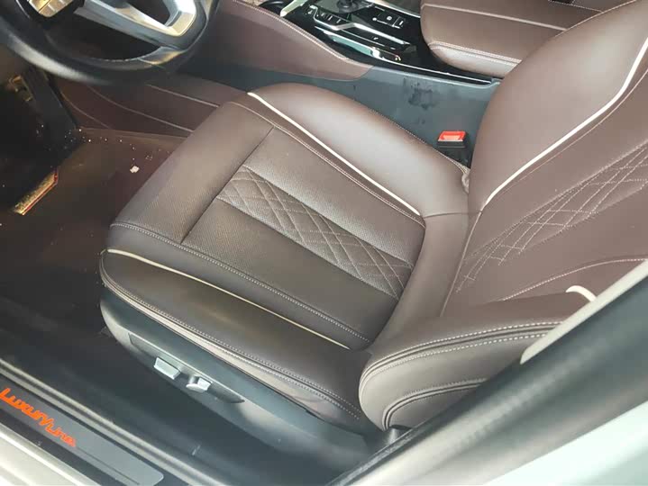 Фото 9 - BMW 5 Series