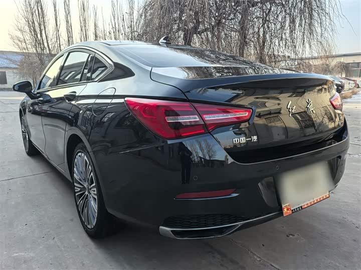 Фото 7 - Hongqi H5