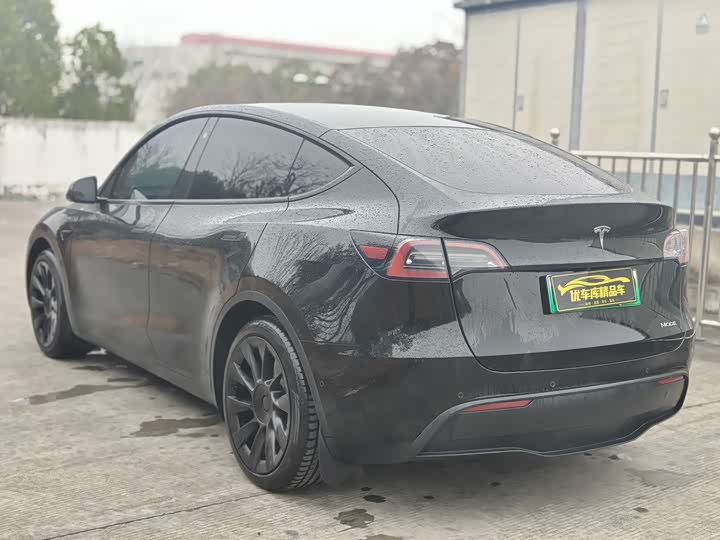 Фото 5 - Tesla Model Y