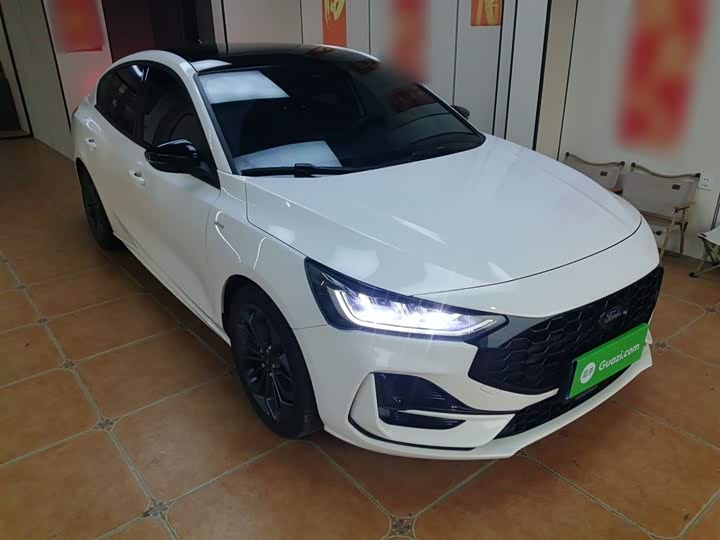 Фото 4 - Ford Focus