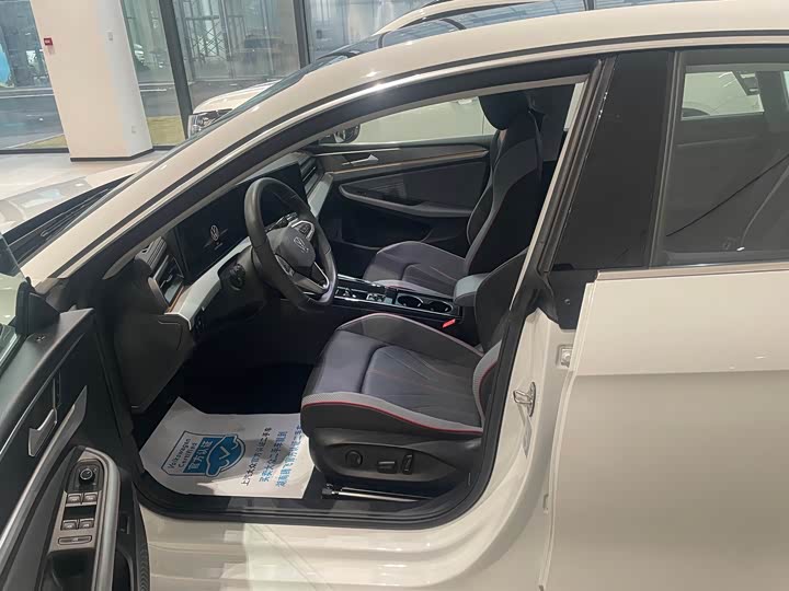 Фото 4 - Volkswagen Lamando L