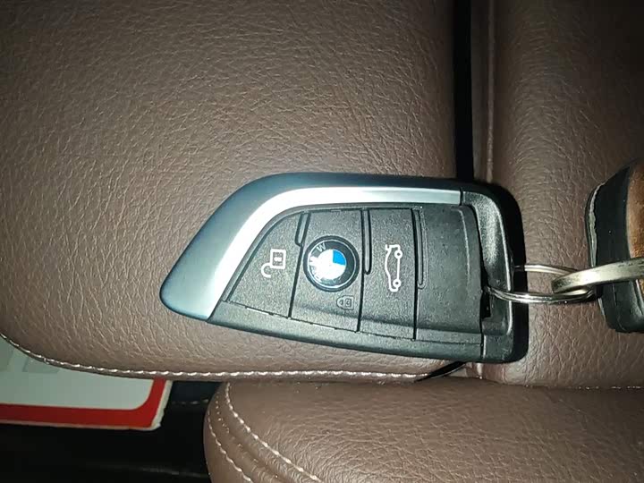 Фото 9 - BMW X1