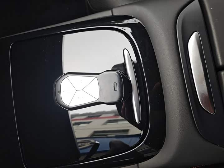 Фото 9 - XPeng P7