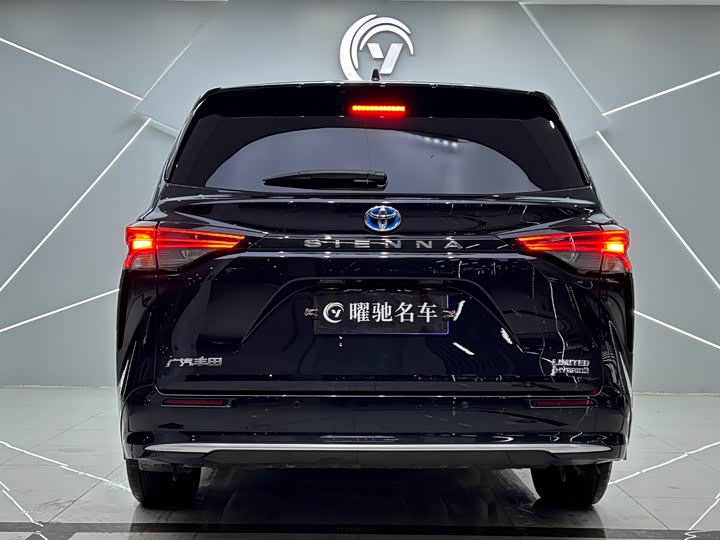 Фото 5 - Toyota Sienna