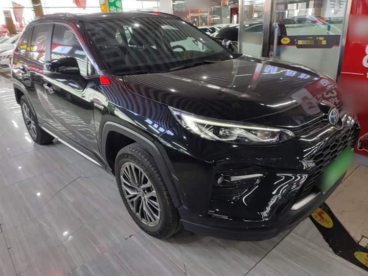 Фото 4 - Toyota Wildlander