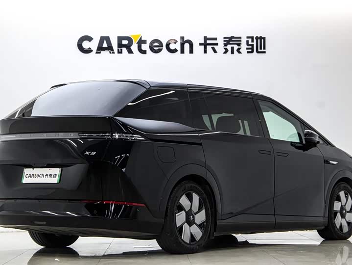 Фото 6 - XPeng X9