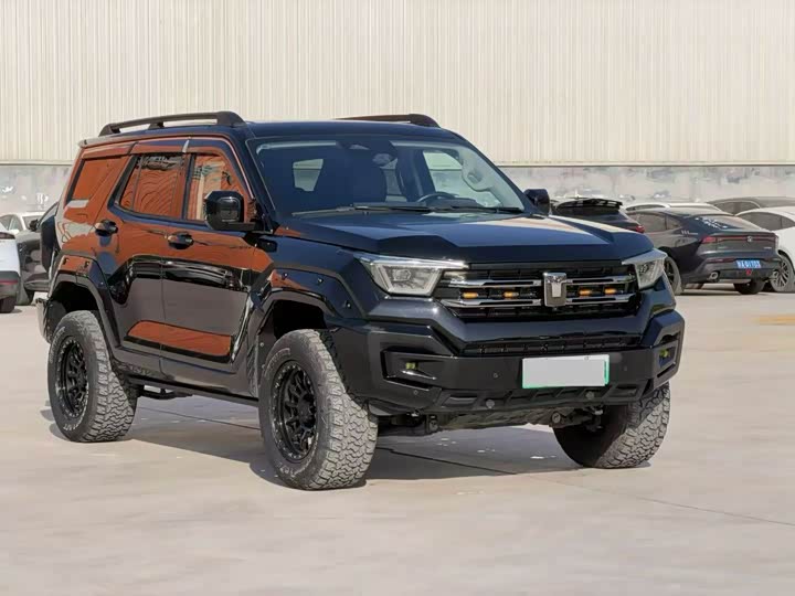 Фото 3 - Tank 400 Hybrid