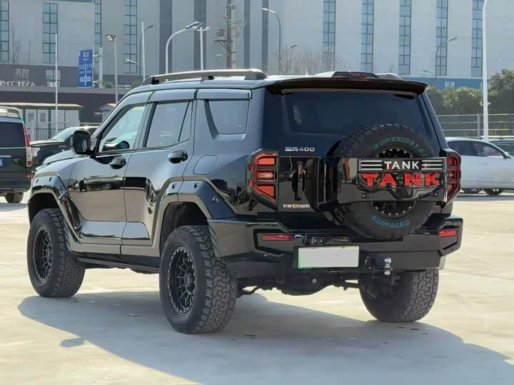 Фото 7 - Tank 400 Hybrid