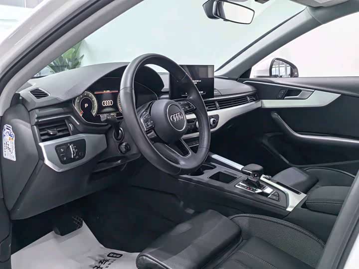 Фото 7 - Audi A4L