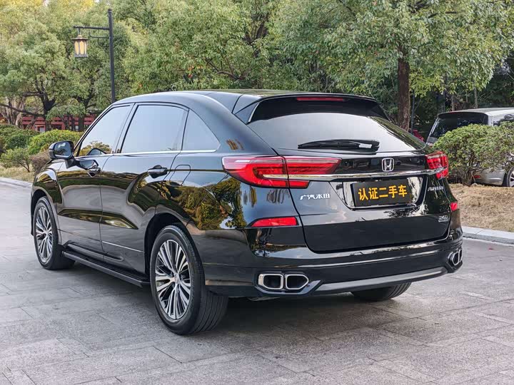 Фото 3 - Honda Avancier