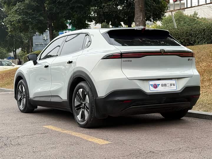 Фото 4 - Changan Deepal S05