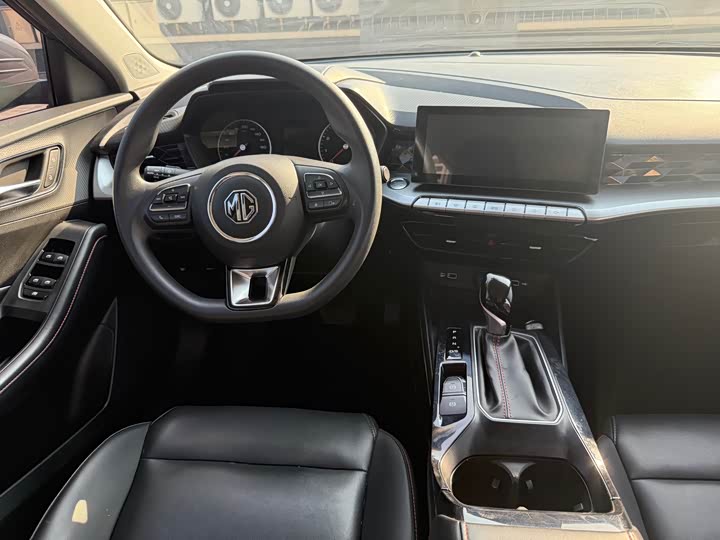 Фото 7 - MG Motor 5